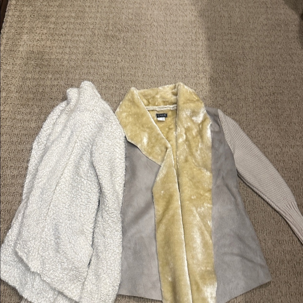 VENUS Faux Fur Vest in Cream and Gray and Venus cream sweater size small